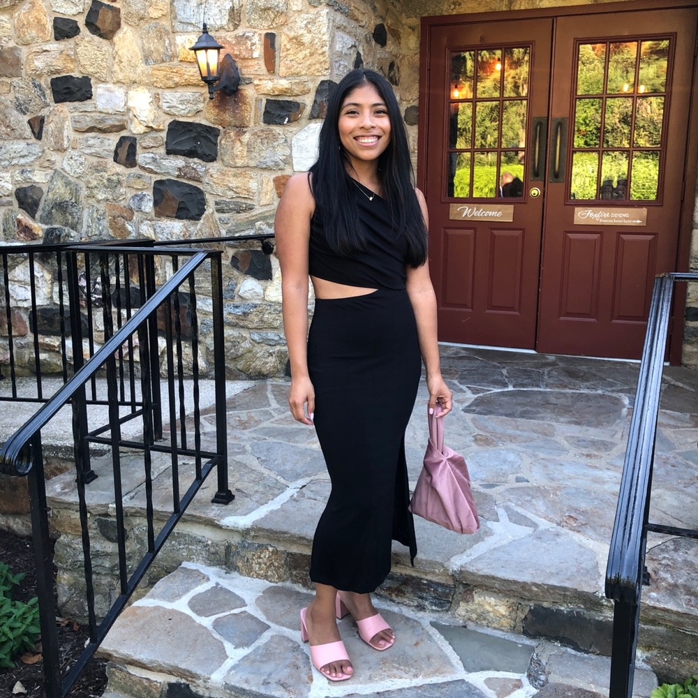 Meet your Posher, Anna